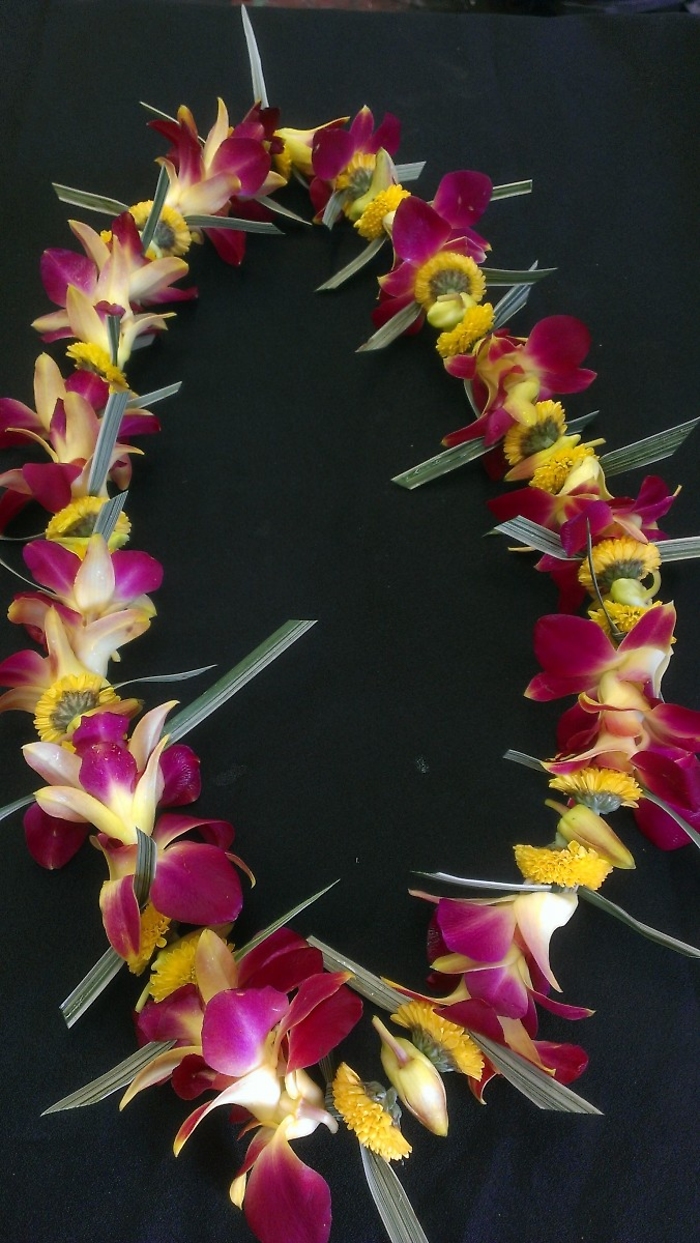 Single Yellow Gold & Red Orchid Lei W/Yellow Button Mums
